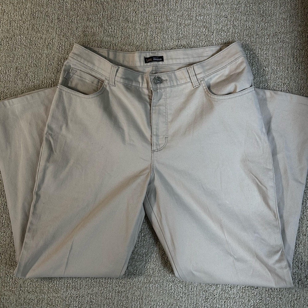 Lee Classic Fit Straight Leg Beige Pants Women’s